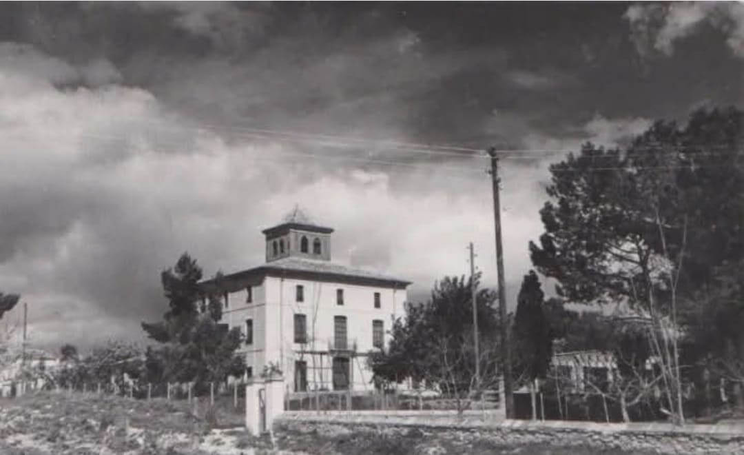 Fotografia històrica de l'Alberg Perú a Ontinyent